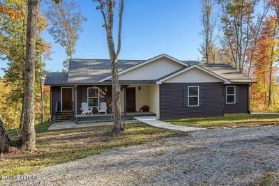 /international/us/2322-2324-ridge-rd-robbins-tn-110101118011/