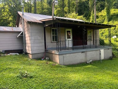 /international/us/69-crisp-ln-martin-ky-110100315570/