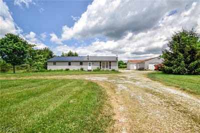 /international/us/15310-hart-road-montville-oh-110108967086/