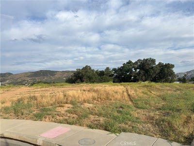 /international/us/0-sleepy-hollow-yucaipa-ca-110099921522/