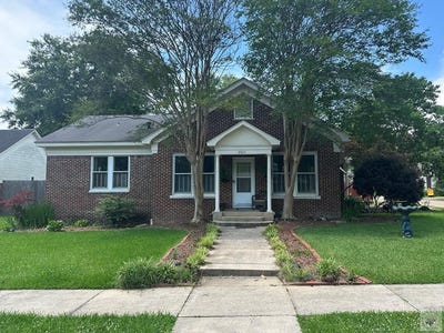 /international/us/2523-walnut-st-texarkana-tx-110108535720/