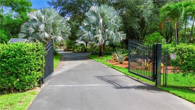 /international/us/5961-sea-grass-naples-fl-110100453209/