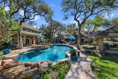 /international/us/21749-forest-waters-garden-ridge-tx-110106533678/