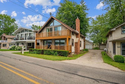 /international/us/2973-round-lake-highway-manitou-beach-mi-110107710385/