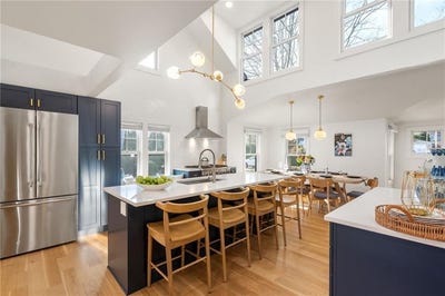 /international/us/14-robinson-street-narragansett-ri-110101074280/?lang=zh-tw