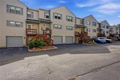 /international/us/1603-plainfield-pike-johnston-ri-110120017275/