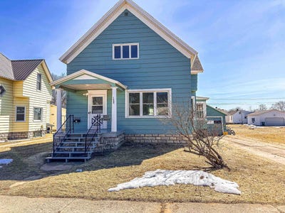 /international/us/1609-mary-street-marinette-wi-110107194489/