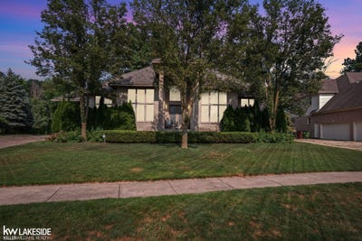 /international/us/55766-apple-lane-shelby-twp-mi-110107871198/