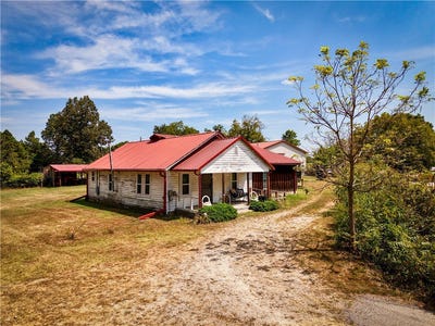 /international/us/37992-highway-23-huntsville-ar-110109962109/
