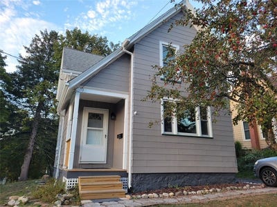 /international/us/25-summit-street-fairport-ny-110102581560/