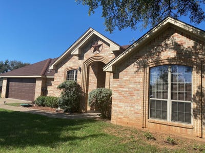 /international/us/1708-rockview-drive-granbury-tx-110108495771/