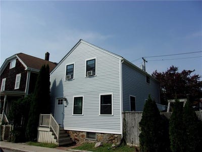 /international/us/22-dixon-street-newport-ri-110089995875/