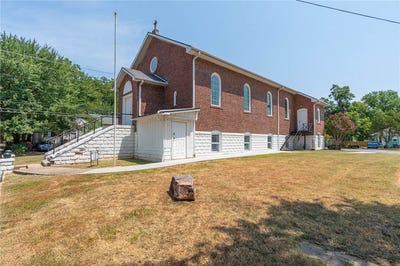 /international/us/104-n-13th-street-van-buren-ar-110120660010/