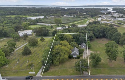 /international/us/653-main-road-aquebogue-ny-110101549694/