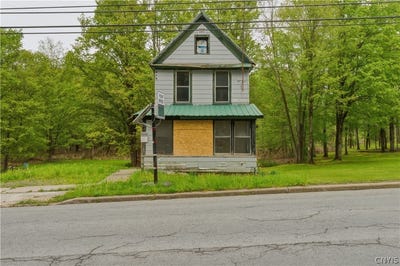/international/us/34-preston-street-camden-ny-110108399127/