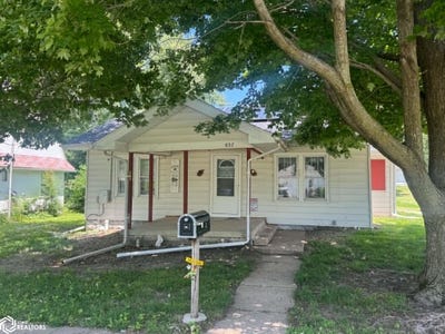 /international/us/837-s-15th-street-centerville-ia-110105960186/