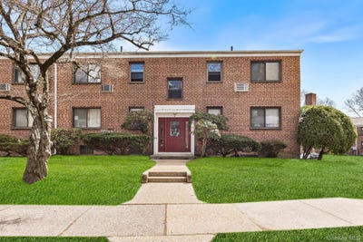 /international/us/8-lawrence-drive-white-plains-ny-110107164364/