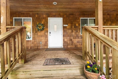 /international/us/4141-timberline-road-clinton-wa-110099661561/