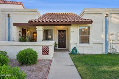/international/us/5136-e-evergreen-street-mesa-az-110120110203/