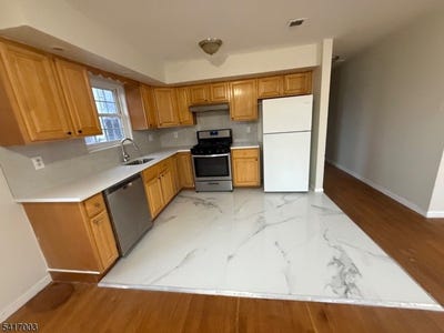 /international/us/335-345-broadway-private-road-elizabeth-city-nj-110106356465/