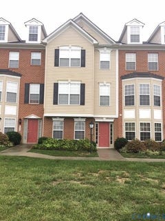 /international/us/7474-pebble-lake-drive-mechanicsville-va-110107684562/