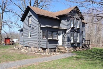 /international/us/6285-cook-road-byron-ny-110107267770/