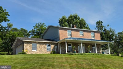 /international/us/93-w-center-street-glen-rock-pa-110100424573/