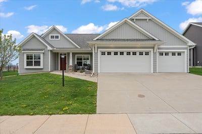 /international/us/1207-morningside-lane-mahomet-il-110107357370/