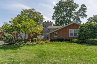 /international/us/410-prairie-avenue-naperville-il-110108533177/