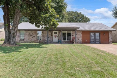 /international/us/1212-graceland-drive-newport-ar-110101504104/