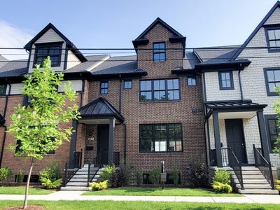 /international/us/644-maple-street-plymouth-mi-110099796650/