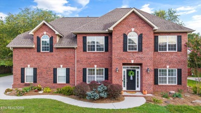 /international/us/1376-silver-leaf-drive-lenoir-city-tn-110109030285/