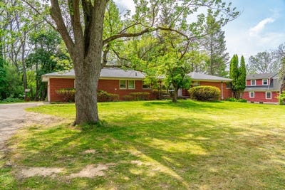 /international/us/33277-w-11-mile-road-farmington-mi-110108166758/