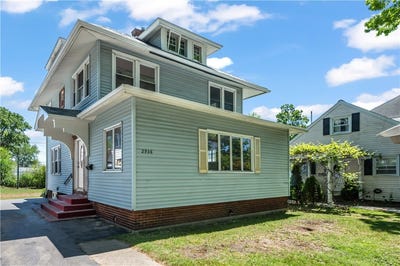 /international/us/2936-lake-avenue-rochester-ny-110108507098/