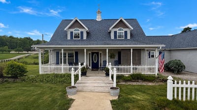 /international/us/6061-oh-754-millersburg-oh-110108695335/