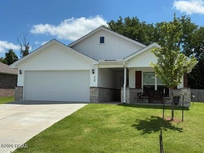 /international/us/328-e-greystone-square-webb-city-mo-110108858178/