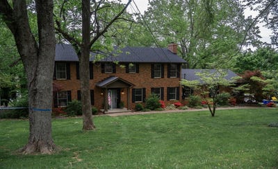 /international/us/105-daleview-circle-russellville-ky-110099078095/
