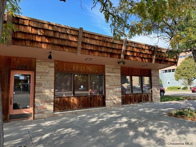 /international/us/2116-pioneer-ave-cheyenne-wy-110102684620/