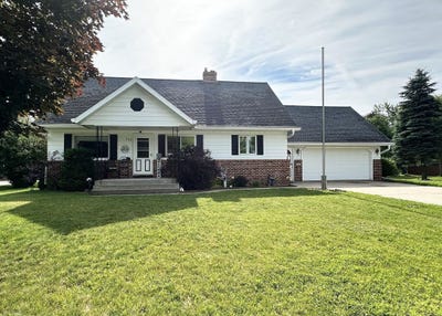 /international/us/262-park-avenue-oconto-falls-wi-110109066865/