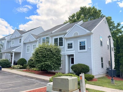 /international/us/15-kendal-lane-middletown-ny-110109064865/
