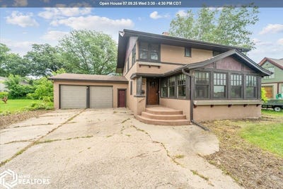 /international/us/1009-11th-street-eldora-ia-110100591354/