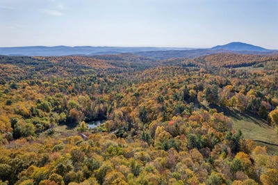 /international/us/densmore-hill-road-hartland-vt-110120508610/