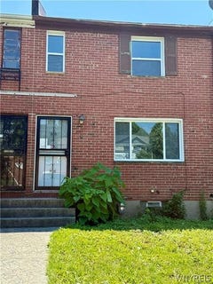 /international/us/7-bennett-village-buffalo-ny-110105412374/