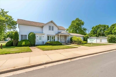 /international/us/403-prospect-avenue-nekoosa-wi-110101051632/