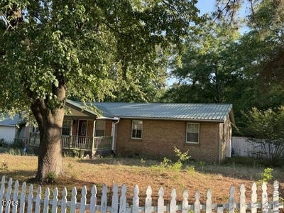 /international/us/102-gainey-drive-goldsboro-nc-110107627138/