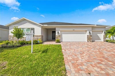 /international/us/6688-estero-bay-dr-fort-myers-fl-110120618324/