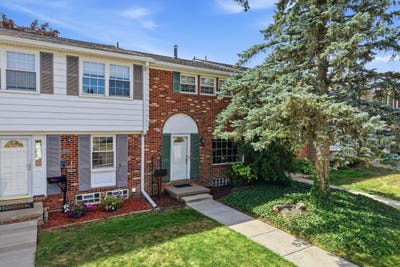 /international/us/19372-malvern-court-northville-mi-110109992577/