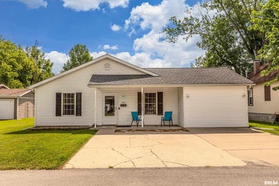 /international/us/905-n-granite-street-marion-il-110100807842/