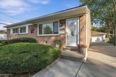 /international/us/14023-alger-avenue-warren-mi-110120466444/