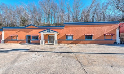 /international/us/444-442-n-parrott-drive-huntsville-ar-110104558901/
